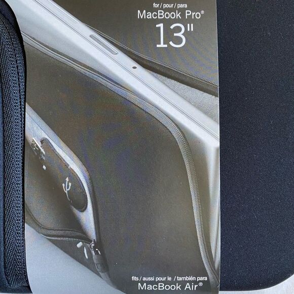 NEW Case Logic MacBook Pro 13" MacBook Air Carrying Case Zippered Sleeve Black - Picture 4 of 9